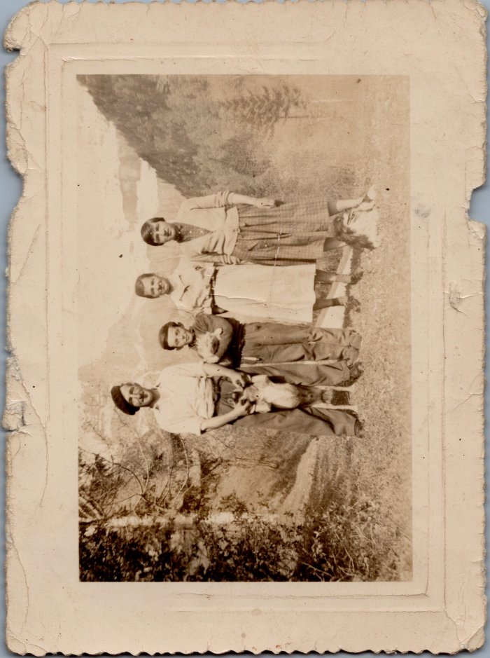 Photo de la famille d'André MOCCAND - 1958