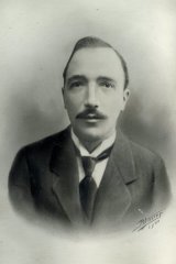 Portrait au fusain du père de Blanche RANNAUD FAVRE