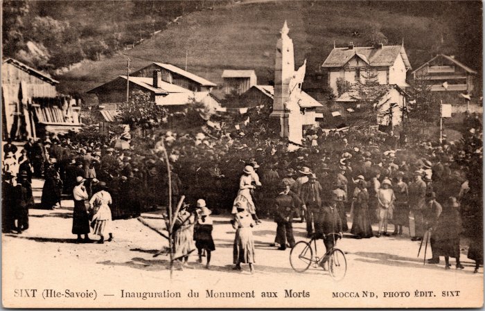 Inauguration du Monument aux Morts à Sixt
