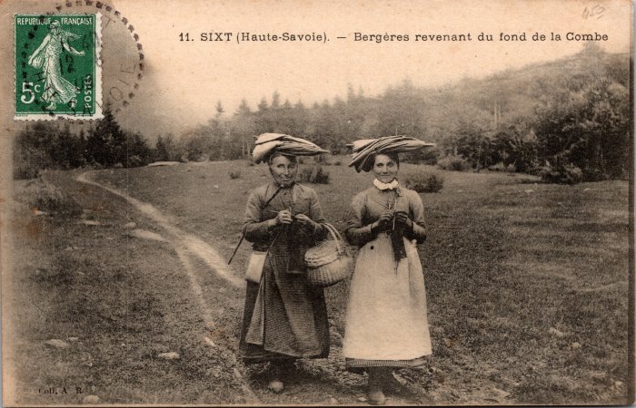 Bergères revenant du fond de la Combe