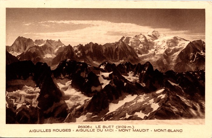 Les Aiguilles Rouges, Aiguilles du Midi, Mont Maudit et Mont Blanc depuis le Buet
