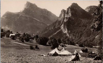 Camping près du hameau de Maison Neuve