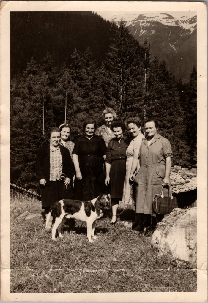 Photo souvenir du 7 juin 1964 en allant voir Anna MOGENIER et la nouvelle route des Fardelays