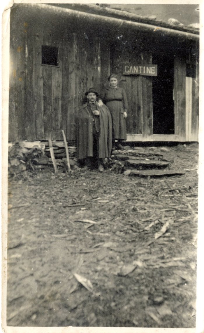 Joseph Marie MOGENIER et Adeline RANNAUD à la Cantine des Fonts